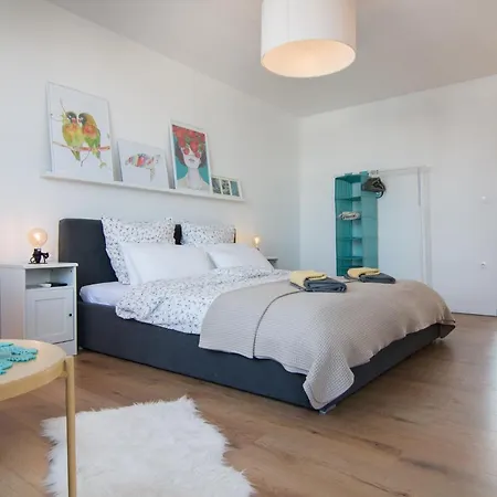 Apartamento Harbour-apartment With Sea View And Parking Spot *