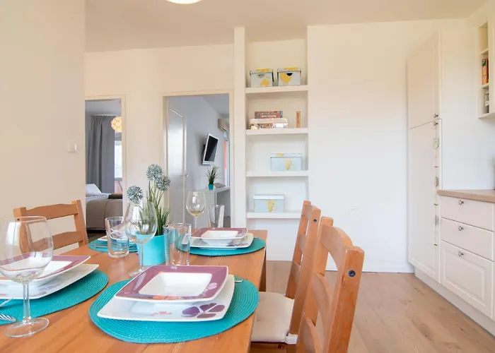 Harbour-apartment With Sea View And Parking Spot Апартаменти