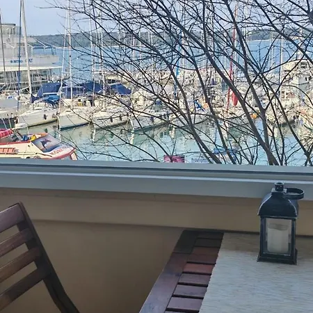 Harbour-apartment With Sea View And Parking Spot *
