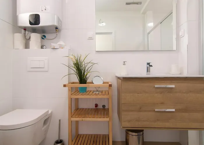 Harbour-apartment With Sea View And Parking Spot *