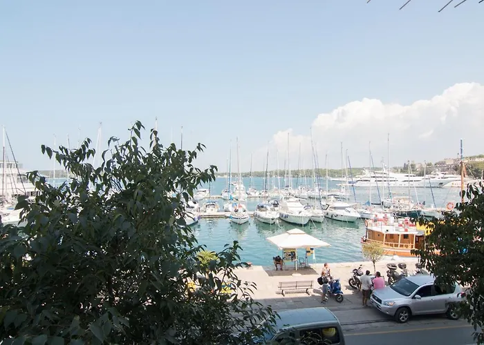 Harbour-apartment With Sea View And Parking Spot