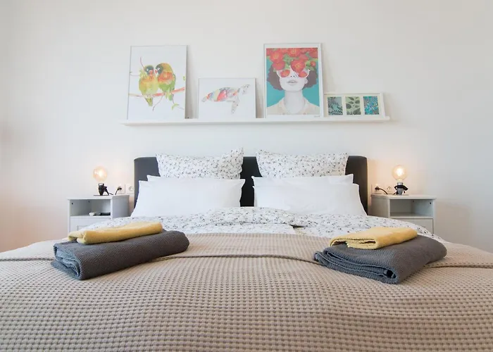 Harbour-apartment With Sea View And Parking Spot *