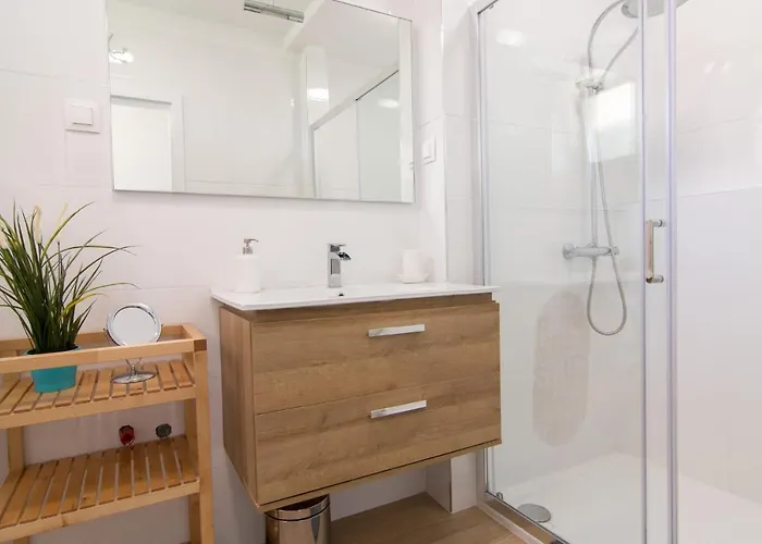 דירה Harbour-apartment With Sea View And Parking Spot פולה