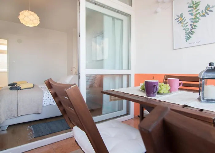 Harbour-apartment With Sea View And Parking Spot פולה