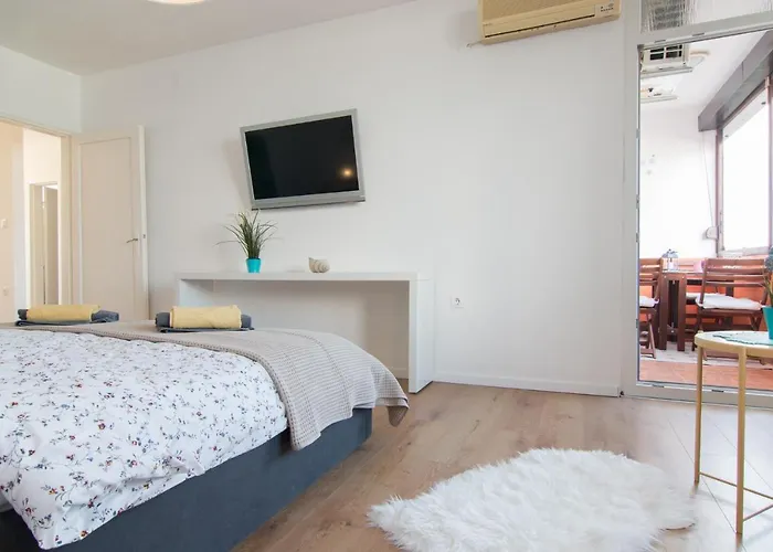 דירה Harbour-apartment With Sea View And Parking Spot *